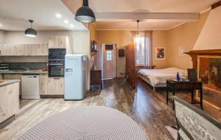 Awesome Home In Huby Saint Leu With Wifi - 7