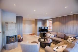 Perfectly Located With Ski Access And Sauna - 6