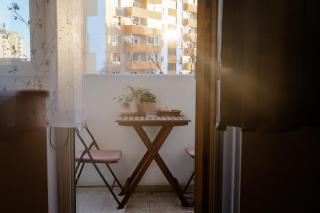 Modern Living - free parking & self Check-in - 5