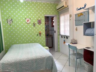 Quarto privativo com entrada independente - 8