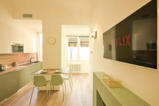 Apt 2 min from station and lake with WiFi and AC - 5