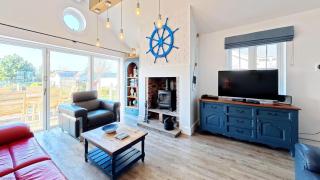 Blue Anchor House - Part of the The Bay Filey Holiday Village with pool, gym and direct beach access, pub, restaurant, tennis and meadows walks - 3