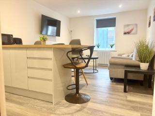 NEW Two Bedroom Apartment in the Charming Seaside - 4