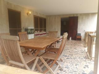 Super 4-bedroom villa, garden pool & services - 6