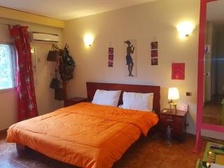 Super 4-bedroom villa, garden pool & services - 4