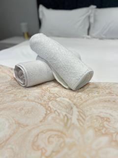 Havana at Ellipse Waterfall - 3