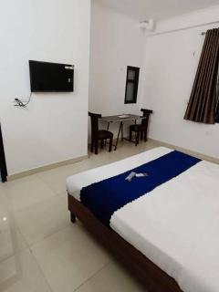 Hotel Shiv Shakti - 2