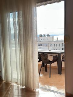 Central Sea View Apartment Sarande - 6