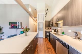 420-Friendly 3BR Oasis Near UIC, McCormick Place 2001 S State St - 2I - 4