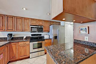 Coastal 2BR with Gulf Views, Pools and Sauna - 3