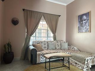 Meru Nest Arusha Bed & Breakfast - 9