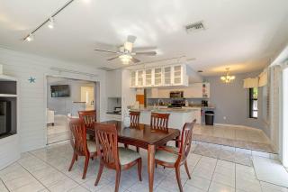 Cape Coral Poolside Paradise - 9