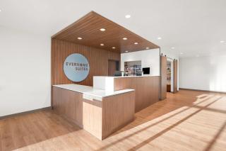 Everhome Suites Portsmouth - Newington by Choice Hotels - 7