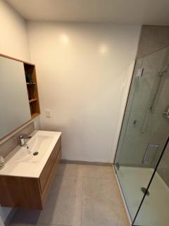 City-Edge 2BR Townhouse by Te Kaha - 3