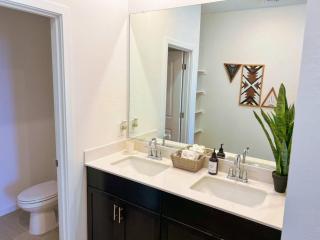 New and Modern 4BR Home in Casa Grande - 1