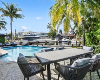 The Rendez-Vous Villa Waterfront - 4