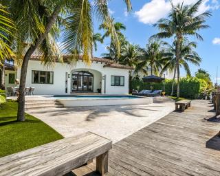 The Rendez-Vous Villa Waterfront - 3