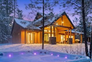 Old Grove Retreat in Suncadia- Gourmet Kitchen, Hot Tub, BBQ, Firepit, Outdoor Seating, Smart TVs, Hi-speed Wi-Fi - Cle Elum - 0