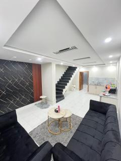 Secure 2BHK Home Ideal for Long Stays - 6