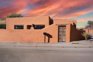 The Nicho House 4BD Ultra Modern Adobe Near Plaza - 6