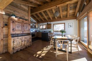 Alpine Chic Villa with Mountain Views in Verbier - 2