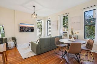 Stylish 2-Bedroom Apartment in the Upper East Side - 9