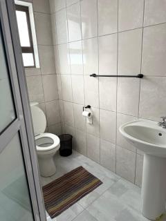 Seventy-One El-paraiso - 7