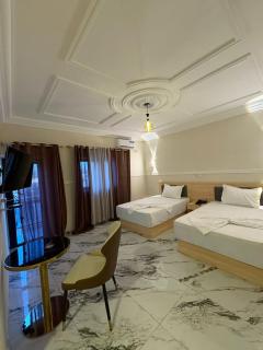 Hôtel de l'Aéroport - 1