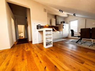 Sonnenhalde- Moderne Wohnung- 3 Schlafzimmer- Neubau-Ruhige Lage - 4