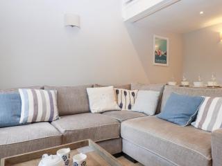 3 Keepers Cottage - 1