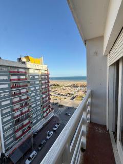 Departamento en Necochea 3 Ambientes con Vista Lateral al Mar - 7