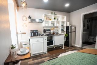 BOHO-MOD STUDIO APARTMENTs - 4