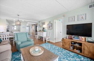 English Towers-Direct Ocean Front Views From Your Private Balcony and Renovated Condo! - 6