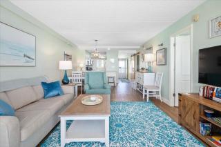English Towers-Direct Ocean Front Views From Your Private Balcony and Renovated Condo! - 5