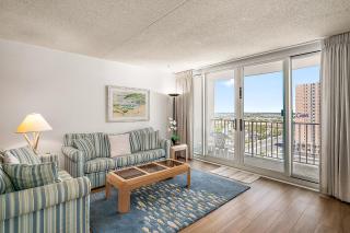 Quay-Beautiful Ocean Front Unit with Indoor Pool! - 9
