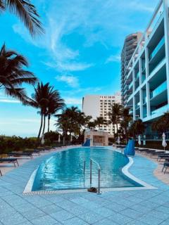 2 2 Private Luxury Suite at Carillon Miami Beach condo - 7