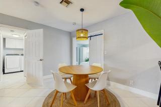 The Palms B - 7