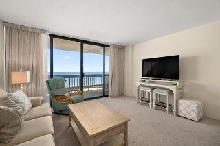 Century One-Beautiful 2 Bedroom / 2 Bathroom Condo Beachfront With Indoor Pool - 7