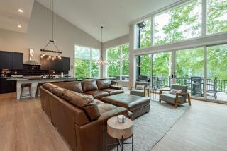 Edgewater Escape - 4