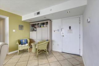 Ocean Front 2 Bedroom with outdoor pool! - 7