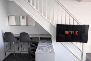 Lovely 2 bedroom apartment with parking - 5