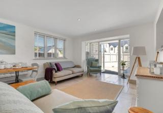 2 Will Philips Yard - 6