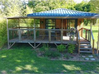 Chalet convivial pour familles avec terrasse accessible - API-1-52-1019 - 2