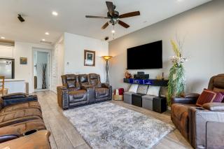 Snowbird Escape with Pool, 7 Mi to Dtwn Gilbert! - 3