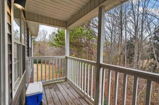 Bright Stockbridge condo with full kitchen - 2