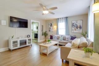 Walk to Beach! Norfolk Family Home with Yard - 0