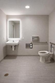 The Buena Park Grand Hotel & Suites - 2