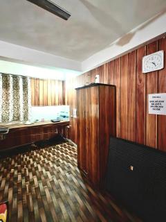 Shri Premanand Ji Niwaas Sthaan Top rated 5 stars - 7