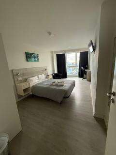 Pensión La Intermodal - 6