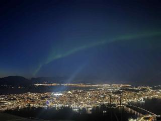 Rolig overnatting med utsikt til Fjellheisen - 7